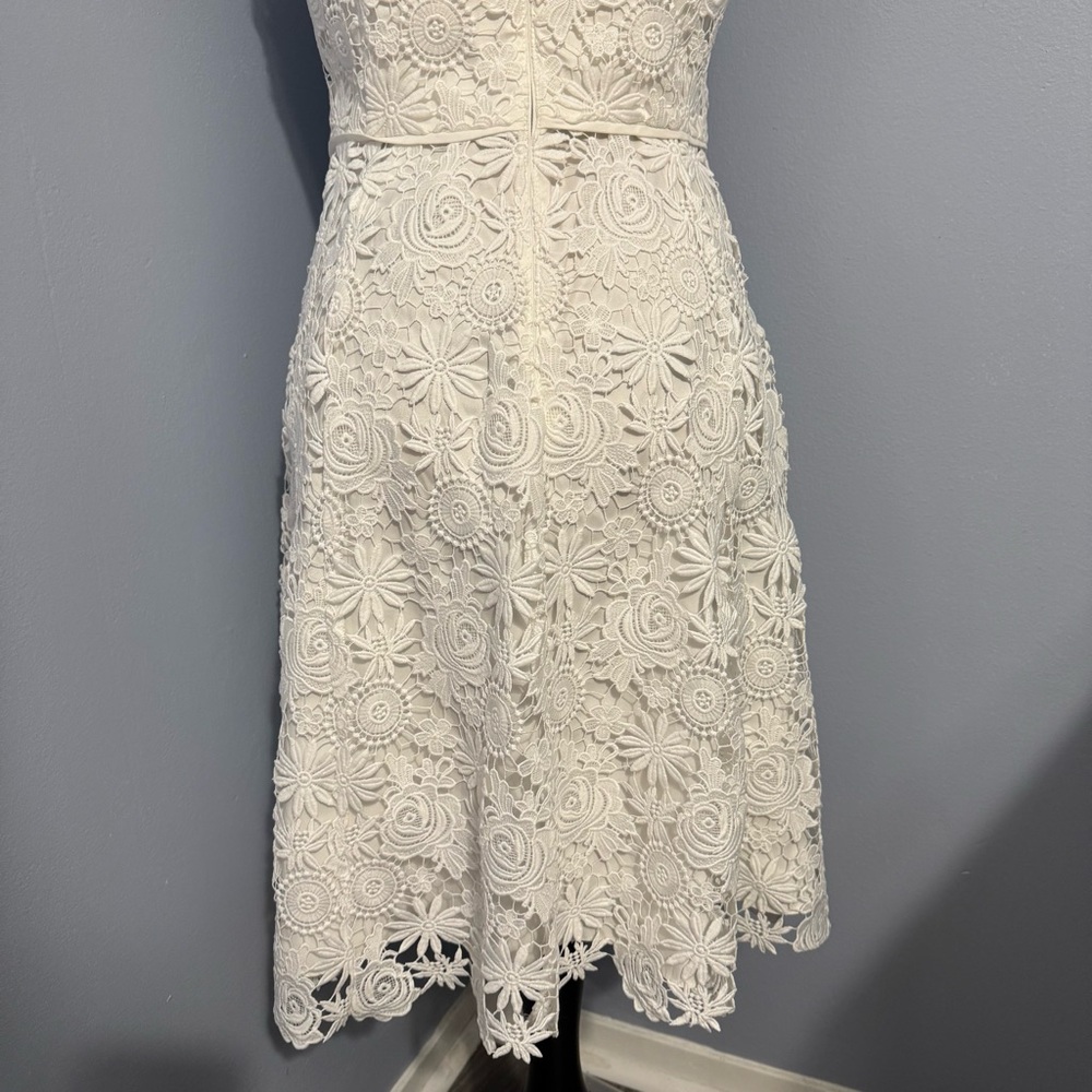 WHBM Floral Lace Dress - Picture 8 of 16
